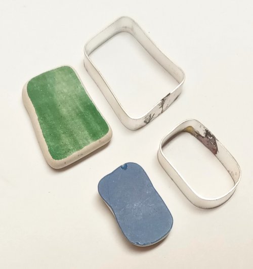 Judy Larson's Broken  AKA Bits and Pieces Dish Jewelry - , Metalwork, Filing, Finishing, Tumbling, Tumble, Tumbling Jewelry, Butane Torch, Soldering, Solder, Design, bezel set pottery